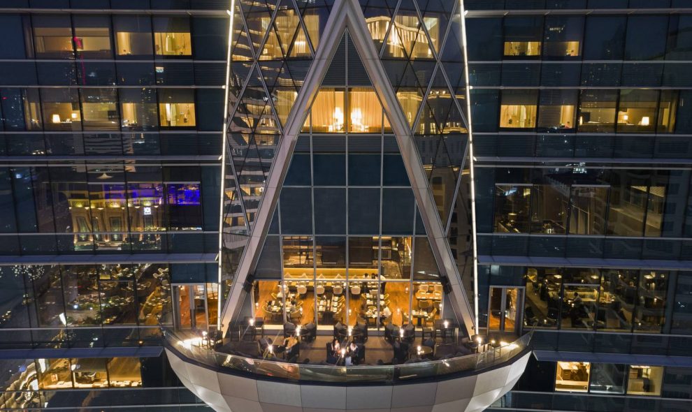 hotel_img